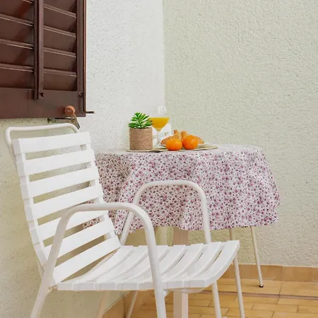 Apartment Nede